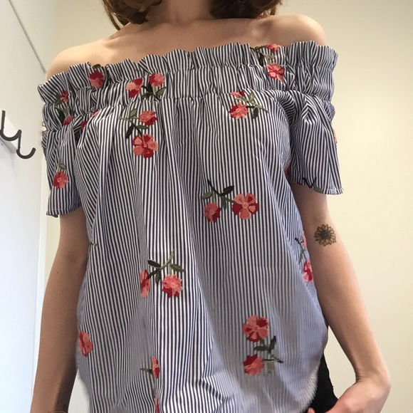 Pinstripe & floral off the shoulder top - Picture 3 of 5